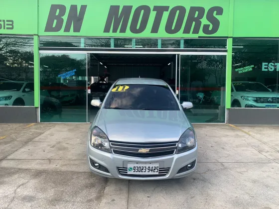 CHEVROLET VECTRA 2.0 MPFI GT-X HATCH 8V FLEX 4P MANUAL