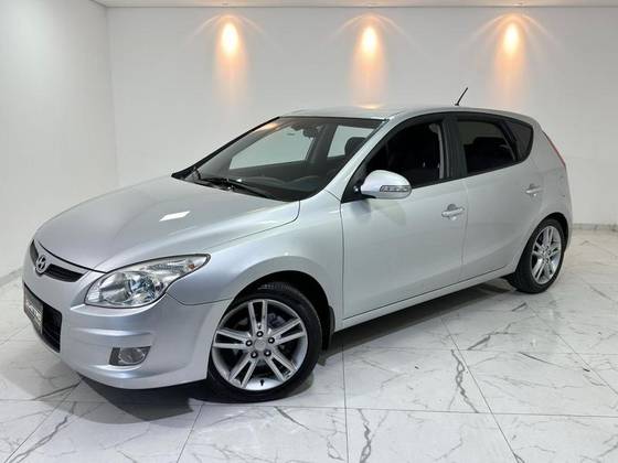 HYUNDAI I30 2.0 MPFI GLS 16V GASOLINA 4P MANUAL