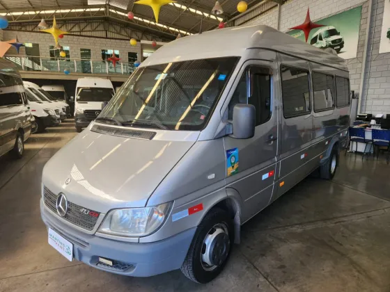 MERCEDES-BENZ SPRINTER 2.2 4025 VAN LUXO 413 RODADO DUPLO 19+1 LUGARES DIESEL 3P MANUAL