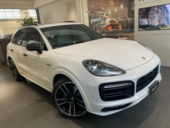 PORSCHE CAYENNE 3.0 V6 E-HYBRID PLATINUM EDITION AWD TIPTRONIC S