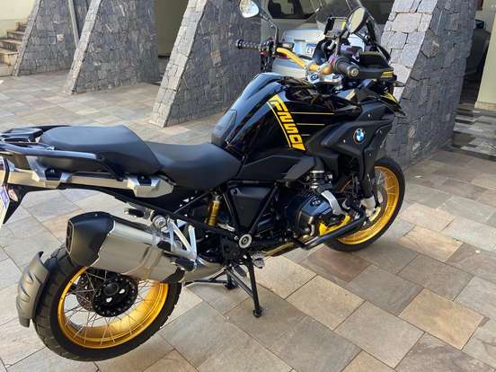 BMW-R 1250 GS PREMIUM 40 ANOS BMW-R 1250 GS PREMIUM 40 ANOS-2021