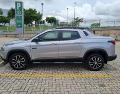 FIAT TORO 2.0 16V TURBO DIESEL ULTRA 4WD AT9 FIAT TORO 2.0 16V TURBO DIESEL ULTRA 4WD AT9