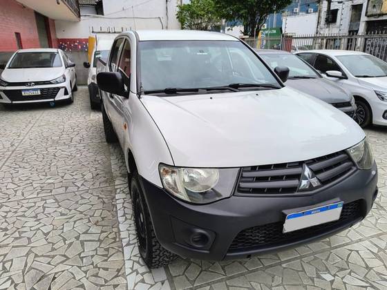 MITSUBISHI L200 TRITON 3.2 GL 4X4 CD 16V TURBO INTERCOLER DIESEL 4P MANUAL