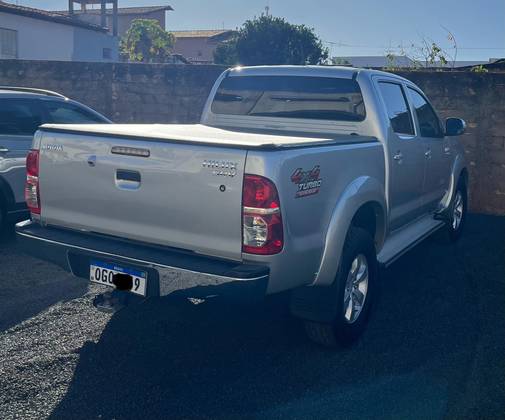 TOYOTA HILUX 3.0 SRV TOP 4X4 CD 16V TURBO INTERCOOLER DIESEL 4P AUTOMÁTICO
