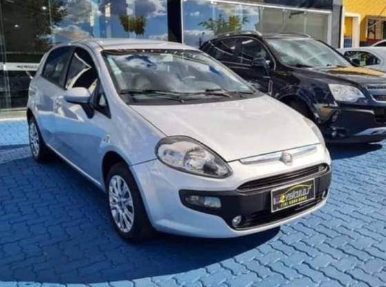 FIAT PUNTO 1.4 ATTRACTIVE 8V FLEX 4P MANUAL