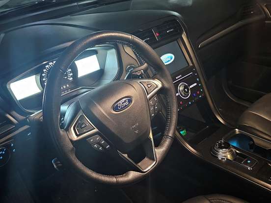 FORD-FUSION-2.0 TITANIUM FWD 16V GASOLINA 4P AUTOMÁTICO FORD-FUSION-2018