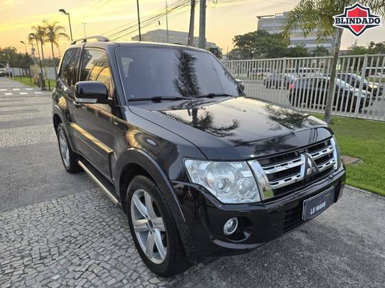 MITSUBISHI PAJERO FULL 3.8 4X4 V6 24V GASOLINA 2P AUTOMÁTICO