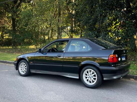 BMW-318i-1994
