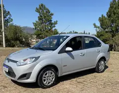 FORD FIESTA 1.6 ROCAM 8V FLEX 4P MANUAL FORD FIESTA 1.6 ROCAM 8V FLEX 4P MANUAL