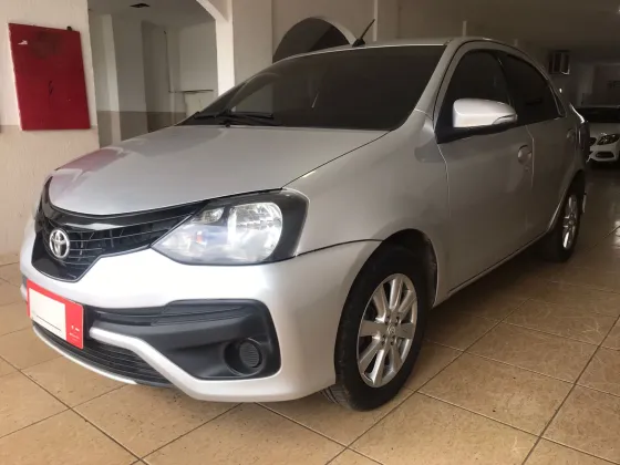 TOYOTA ETIOS 1.5 X PLUS 16V FLEX 4P AUTOMÁTICO