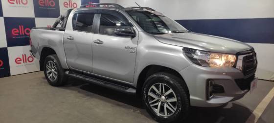 TOYOTA HILUX 2.7 SRV 4X4 CD 16V FLEX 4P AUTOMÁTICO