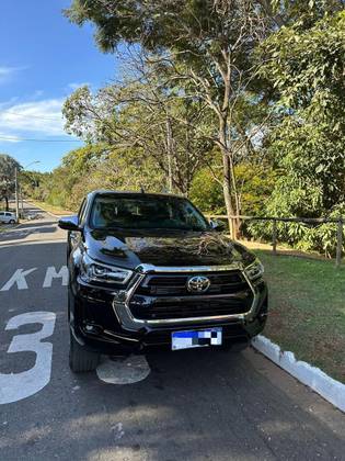 TOYOTA HILUX 2.8 D-4D TURBO DIESEL CD SRX LIMITED 4X4 AUTOMÁTICO