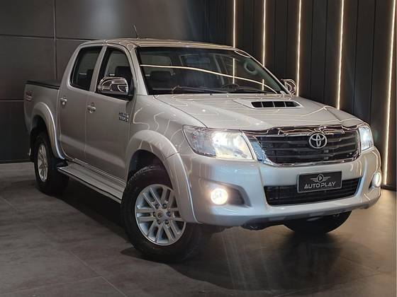 TOYOTA HILUX SW4 3.0 SRV 4X4 16V TURBO INTERCOOLER DIESEL 4P MANUAL