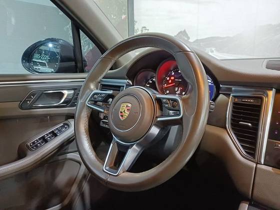 MACAN