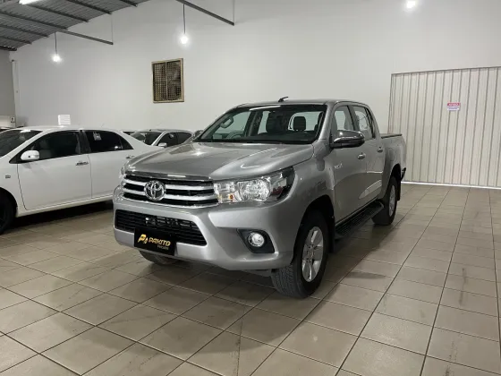 TOYOTA HILUX 2.8 SRV 4X4 CD 16V DIESEL 4P AUTOMÁTICO