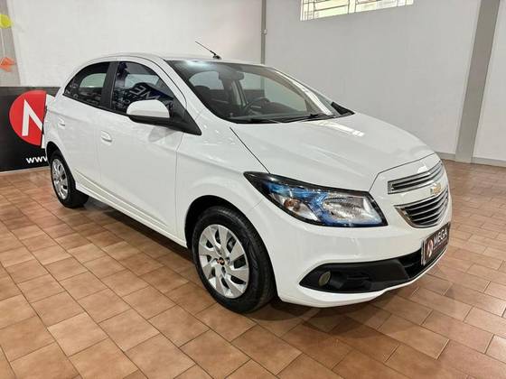 CHEVROLET ONIX 1.4 MPFI LT 8V FLEX 4P MANUAL