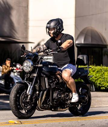 KAWASAKI Z900RS 