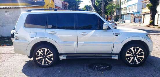MITSUBISHI-PAJERO FULL-2017
