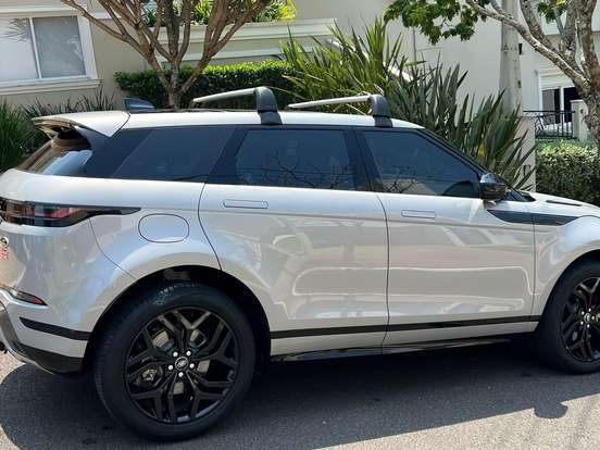 LAND ROVER-RANGE ROVER EVOQUE-2.0 P250 FLEX R-DYNAMIC SE AWD AUTOMÁTICO LAND ROVER-RANGE ROVER EVOQUE-2020