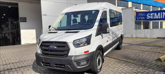 FORD TRANSIT 2.0 ECOBLUE DIESEL MINIBUS 14+1 410L AUTOMÁTICO