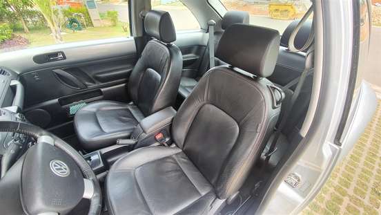 VOLKSWAGEN-NEW BEETLE-2008
