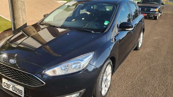FORD-FOCUS-2015