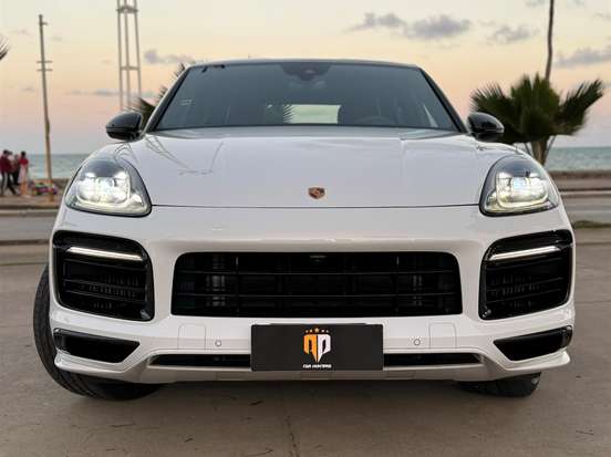 PORSCHE-CAYENNE-2023