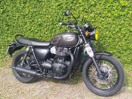 TRIUMPH-BONNEVILLE T100 BLACK 900 TRIUMPH-BONNEVILLE T100 BLACK 900-2020