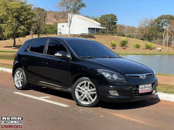 HYUNDAI I30 2.0 MPI 16V GASOLINA 4P MANUAL