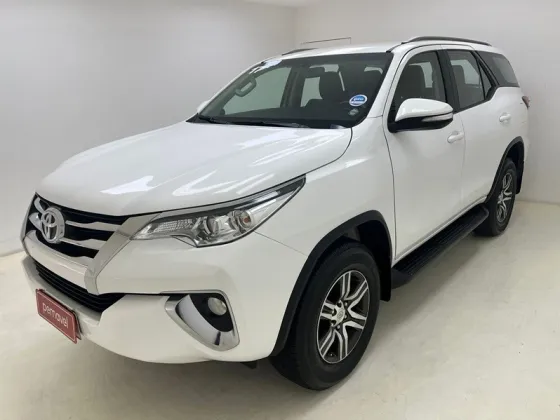 TOYOTA HILUX SW4 2.7 SR 4X2 16V FLEX 4P AUTOMÁTICO