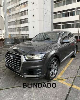 AUDI-Q7-2018