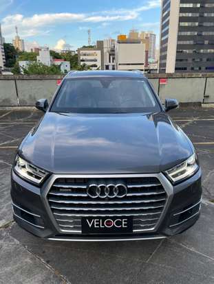 AUDI-Q7-2018