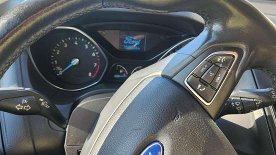 FORD-FOCUS-2015