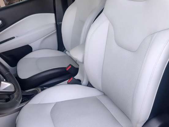 JEEP-COMPASS-2.0 16V DIESEL LONGITUDE 4X4 AUTOMÁTICO JEEP-COMPASS-2019