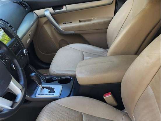 KIA-SORENTO-2.4 16V GASOLINA EX AUTOMÁTICO KIA-SORENTO-2011