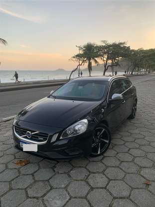 VOLVO-V60-2013