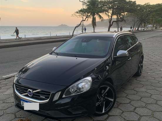 VOLVO-V60-3.0 T6 R DESIGN 24V TURBO GASOLINA 4P AUTOMÁTICO VOLVO-V60-2013