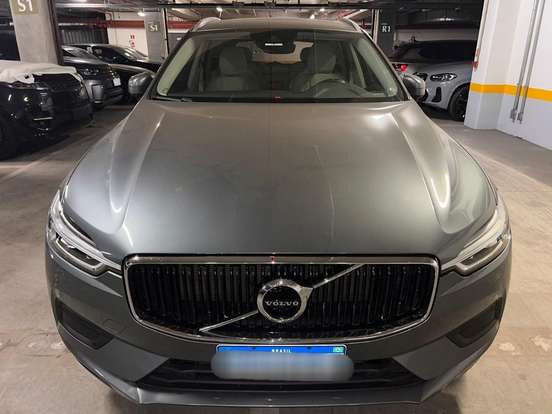 VOLVO-XC60-2.0 T5 GASOLINA MOMENTUM AWD GEARTRONIC VOLVO-XC60-2020