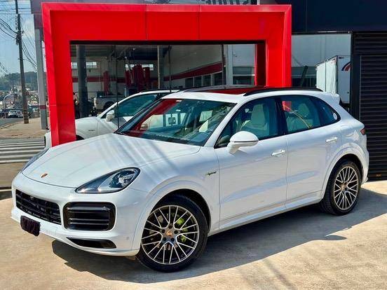 PORSCHE CAYENNE 3.0 V6 E-HYBRID PLATINUM EDITION AWD TIPTRONIC S