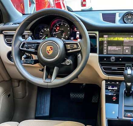 PORSCHE-MACAN-2022