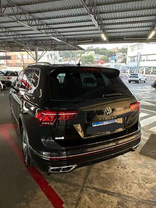 VOLKSWAGEN-TIGUAN-2.0 300 TSI GASOLINA ALLSPACE R-LINE AUTOMÁTICO VOLKSWAGEN-TIGUAN-2023