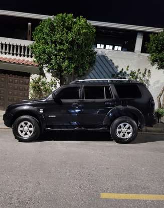 MITSUBISHI-PAJERO-2008