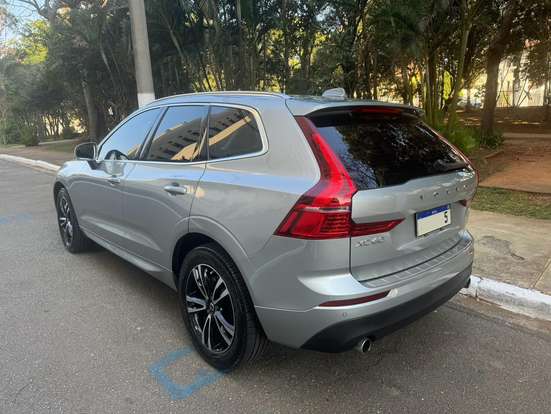 VOLVO-XC60-2.0 T5 GASOLINA MOMENTUM AWD GEARTRONIC VOLVO-XC60-2017