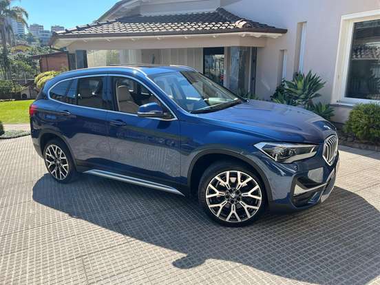BMW-X1-2.0 16V TURBO ACTIVEFLEX SDRIVE20I X-LINE 4P AUTOMÁTICO BMW-X1-2022