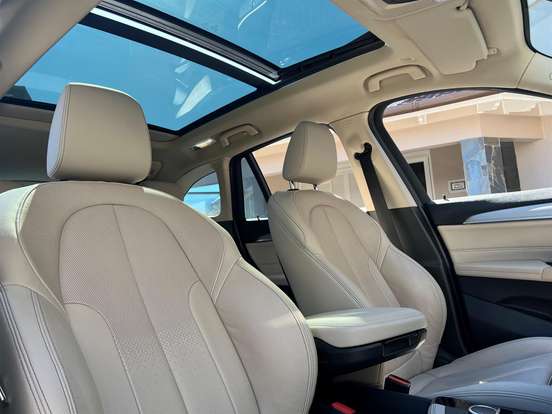 BMW-X1-2022