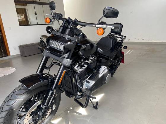 HARLEY-DAVIDSON SOFTAIL FAT BOB 107 