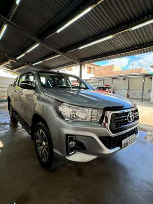 TOYOTA-HILUX-2.7 SRV 4X4 CD 16V FLEX 4P AUTOMÁTICO TOYOTA-HILUX-2019