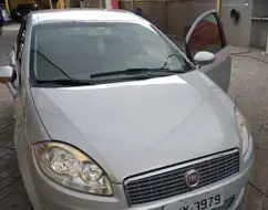 FIAT LINEA 1.8 ESSENCE 16V FLEX 4P MANUAL FIAT LINEA 1.8 ESSENCE 16V FLEX 4P MANUAL