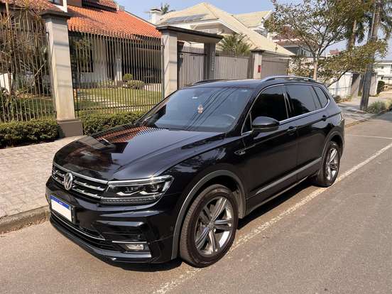 VOLKSWAGEN-TIGUAN-2019