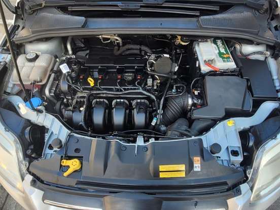 FORD-FOCUS-2.0 SE SEDAN 16V FLEX 4P POWERSHIFT FORD-FOCUS-2013